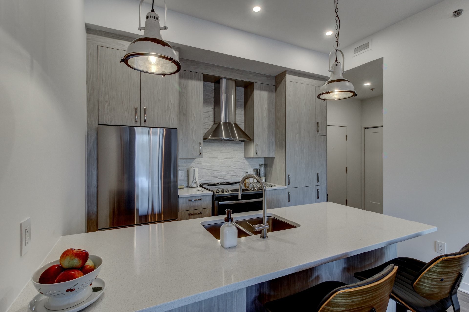 









1320


Rue Custine

, 405,
Saint-Jérôme,




QC
J7Z0M1

