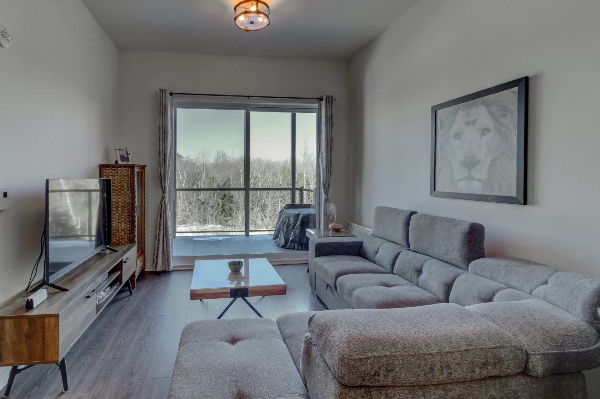 









1320


Rue Custine

, 405,
Saint-Jérôme,




QC
J7Z0M1

