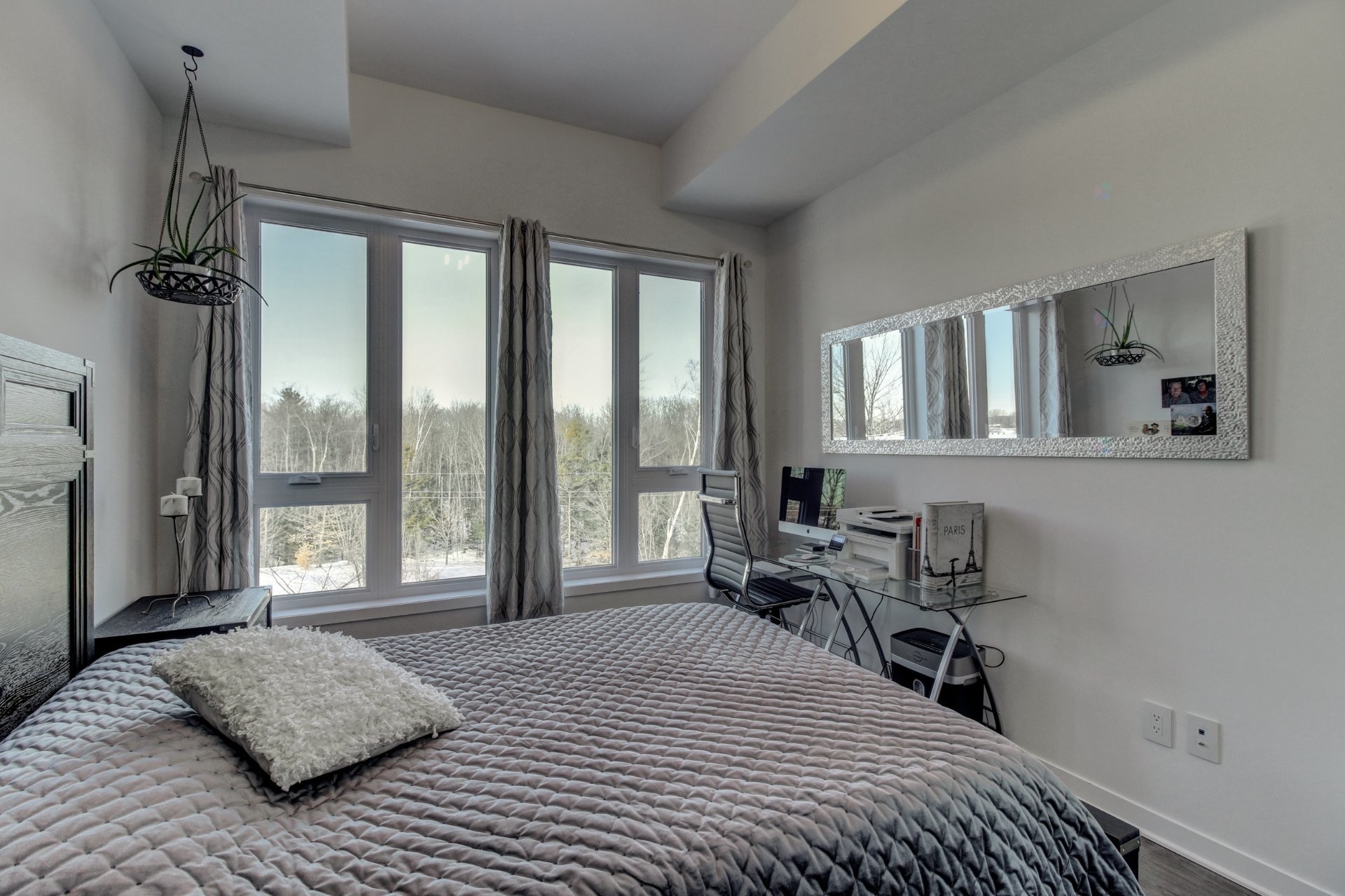 









1320


Rue Custine

, 405,
Saint-Jérôme,




QC
J7Z0M1

