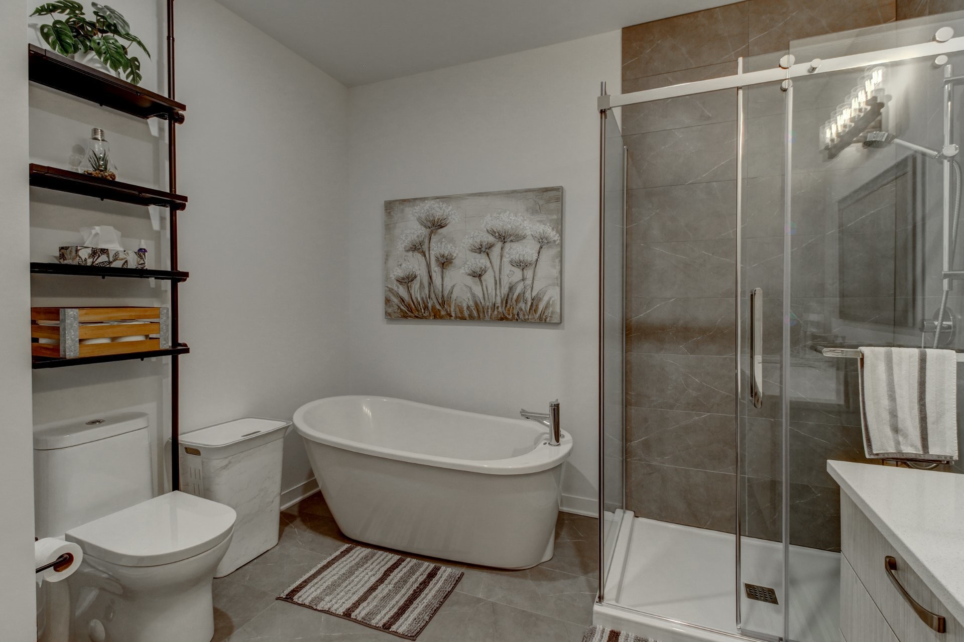 









1320


Rue Custine

, 405,
Saint-Jérôme,




QC
J7Z0M1

