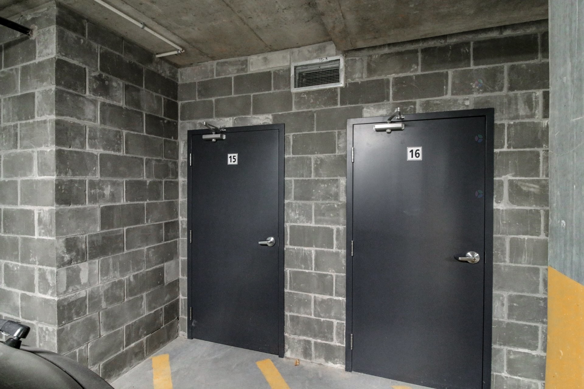 









1320


Rue Custine

, 405,
Saint-Jérôme,




QC
J7Z0M1

