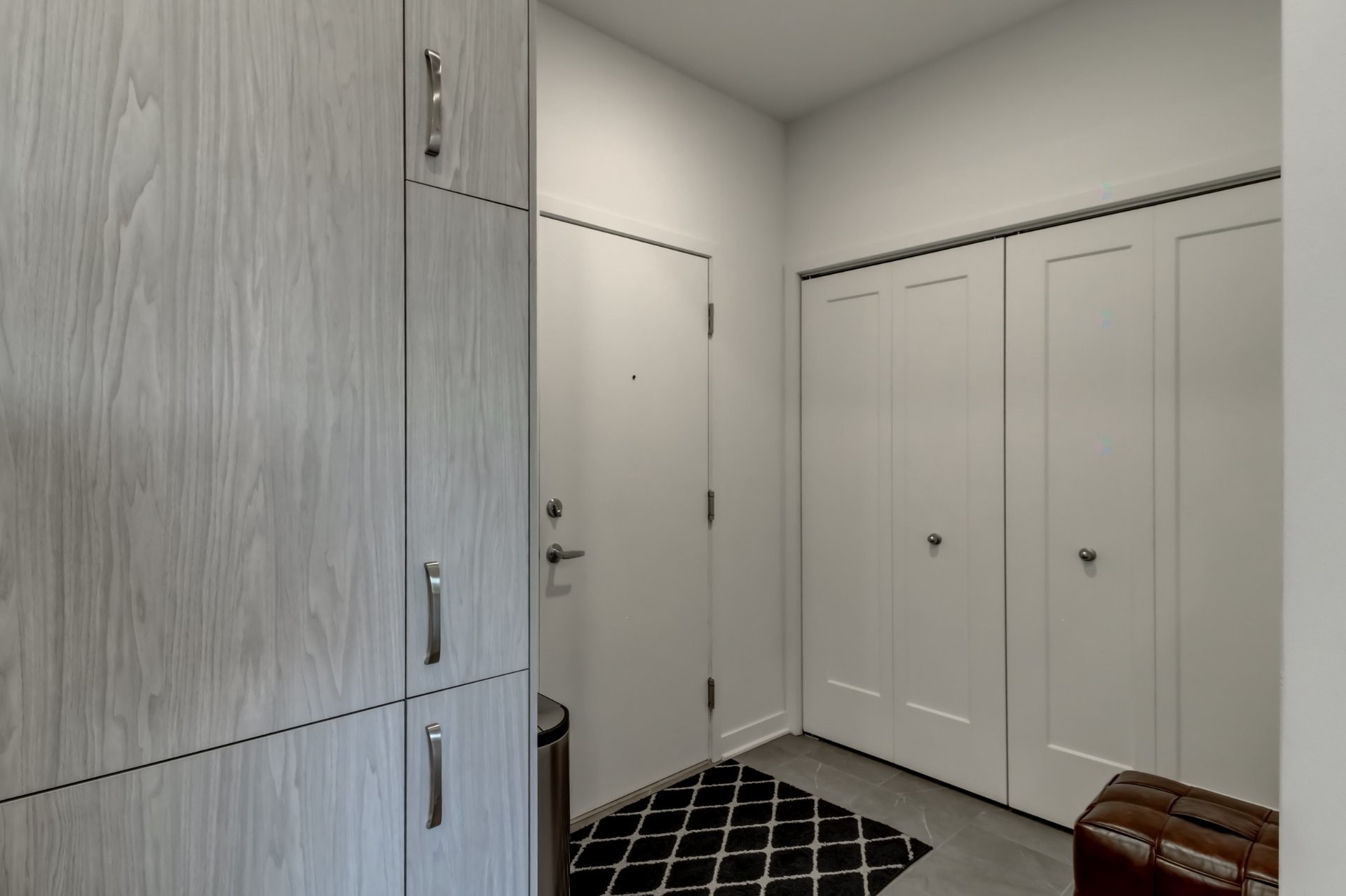 









1320


Rue Custine

, 405,
Saint-Jérôme,




QC
J7Z0M1

