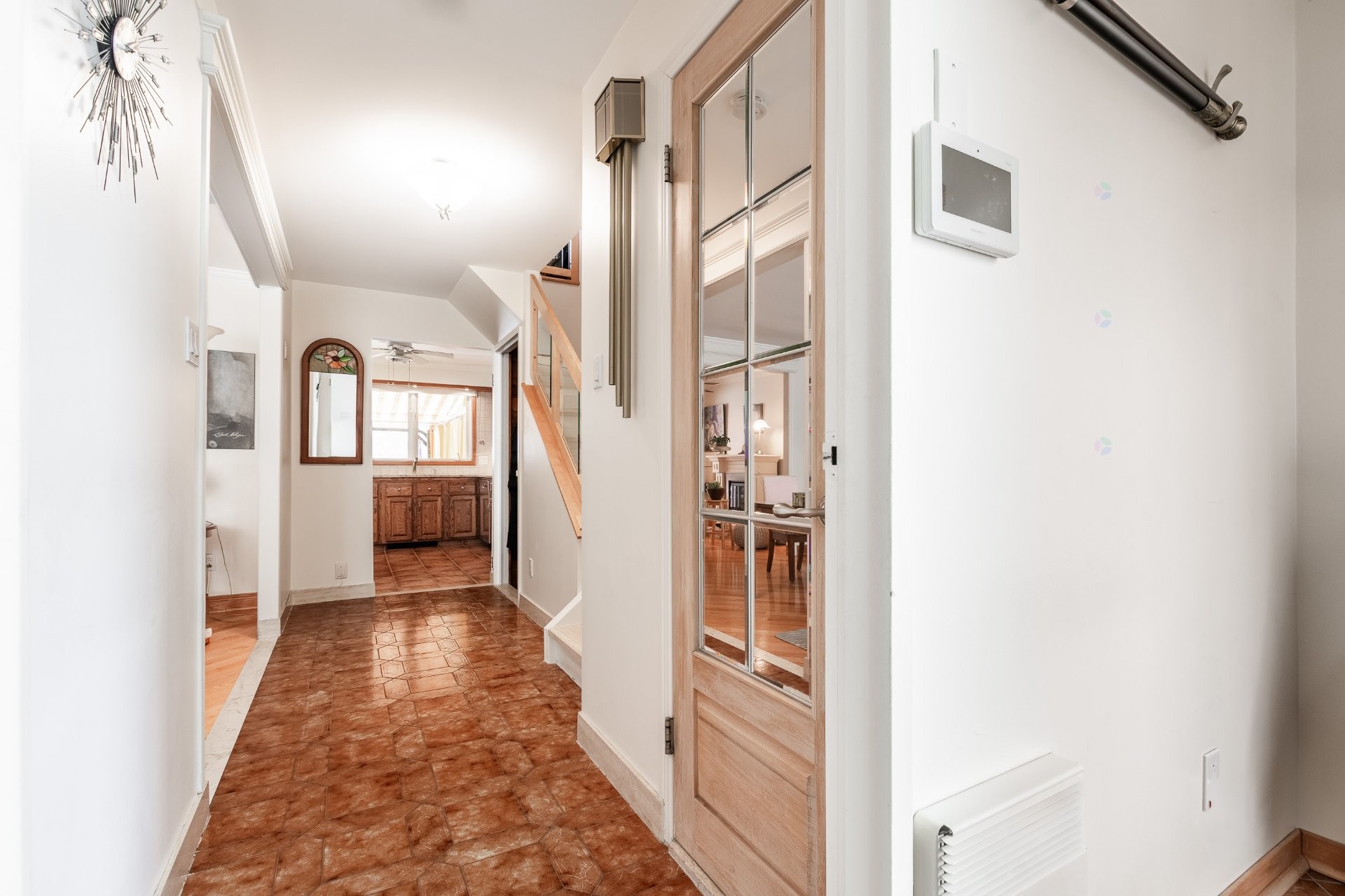 









1395


Place Port-Royal

,
Brossard,




QC
J4W1S7

