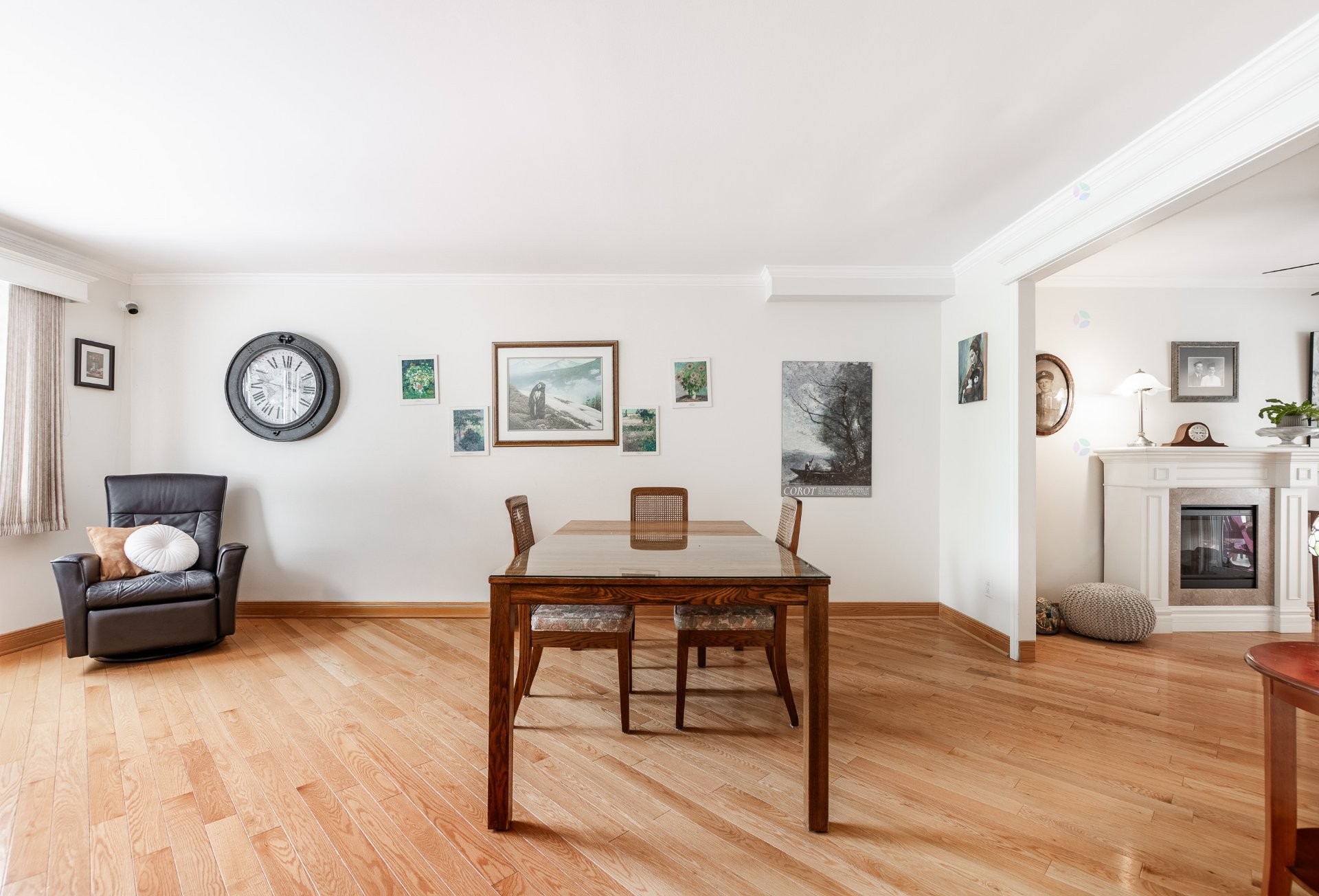 









1395


Place Port-Royal

,
Brossard,




QC
J4W1S7

