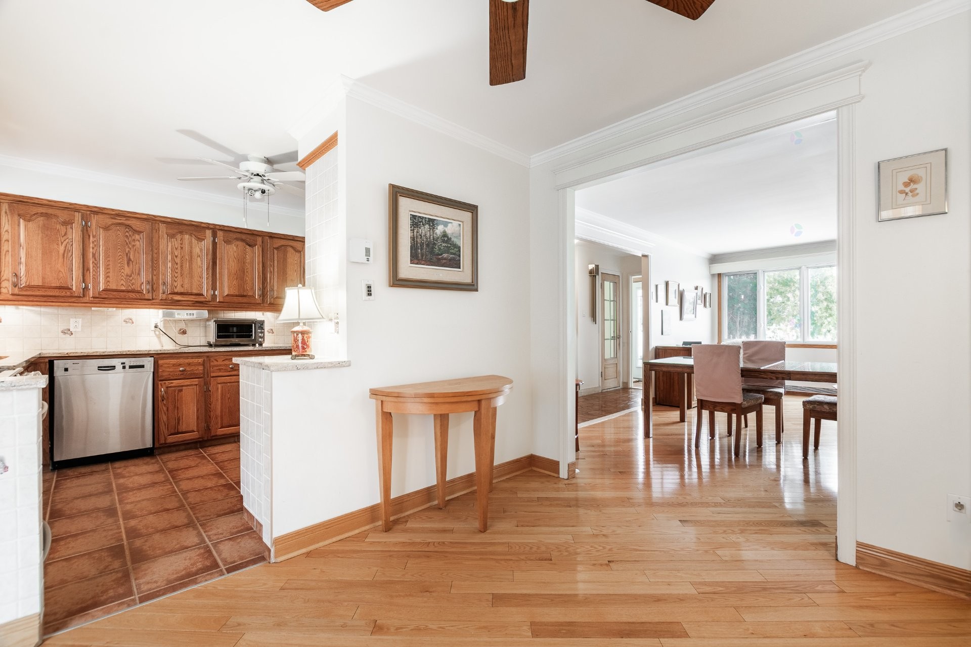 









1395


Place Port-Royal

,
Brossard,




QC
J4W1S7

