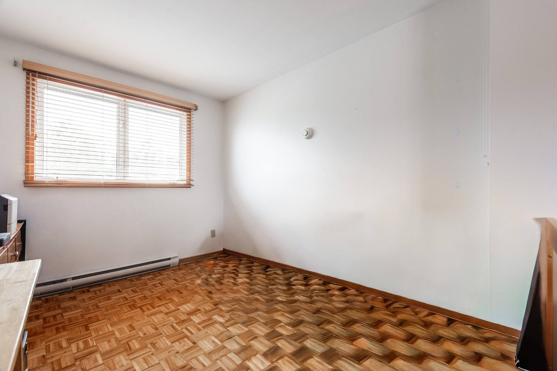 









1395


Place Port-Royal

,
Brossard,




QC
J4W1S7

