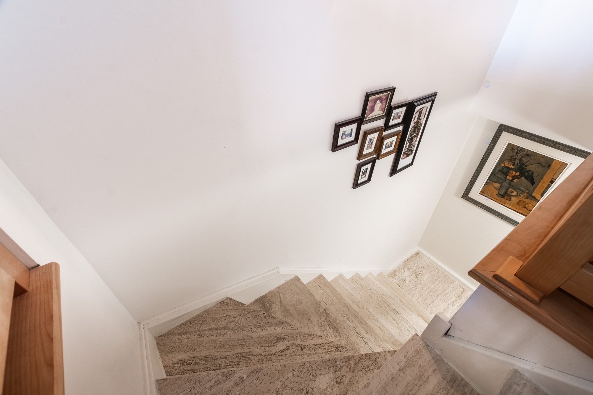 









1395


Place Port-Royal

,
Brossard,




QC
J4W1S7

