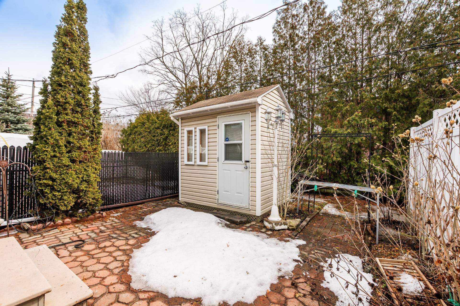 









1395


Place Port-Royal

,
Brossard,




QC
J4W1S7

