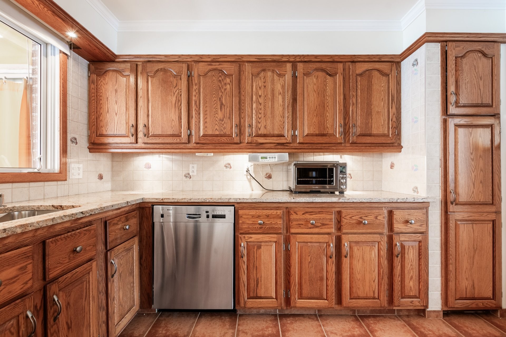 









1395


Place Port-Royal

,
Brossard,




QC
J4W1S7

