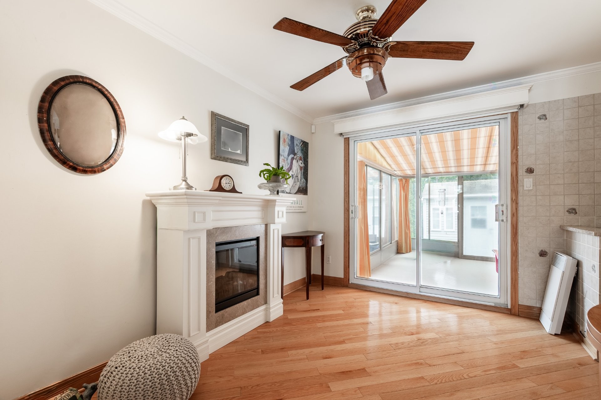 









1395


Place Port-Royal

,
Brossard,




QC
J4W1S7

