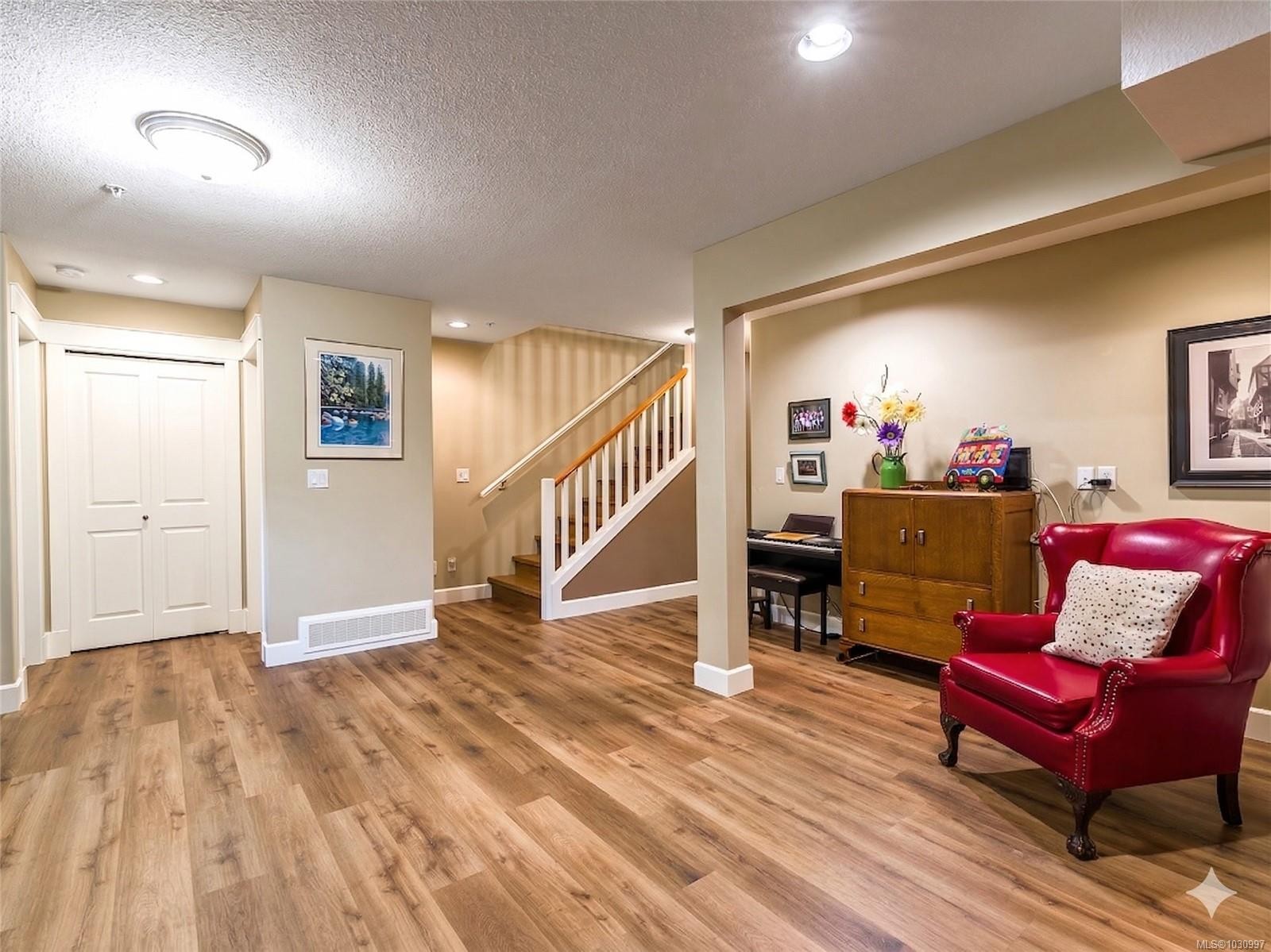 









5790


Garnet

Pl,
Nanaimo,




BC
V9T 6S1

