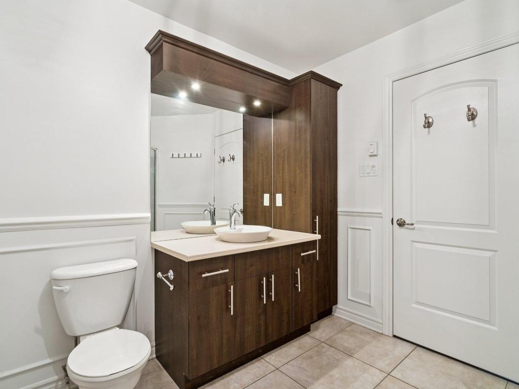 









2405


Rue Versailles

, 403,
Mascouche,




QC
J7K0L3

