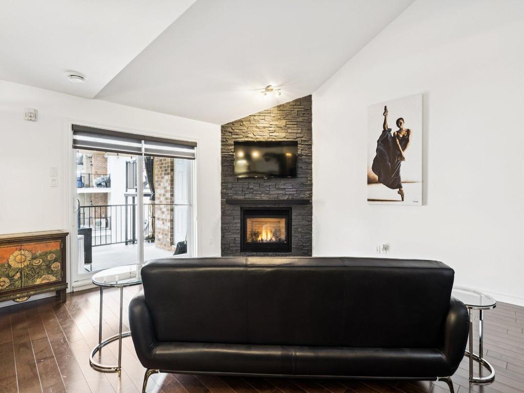 









2405


Rue Versailles

, 403,
Mascouche,




QC
J7K0L3

