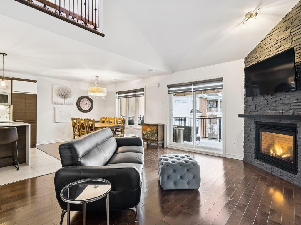 









2405


Rue Versailles

, 403,
Mascouche,




QC
J7K0L3

