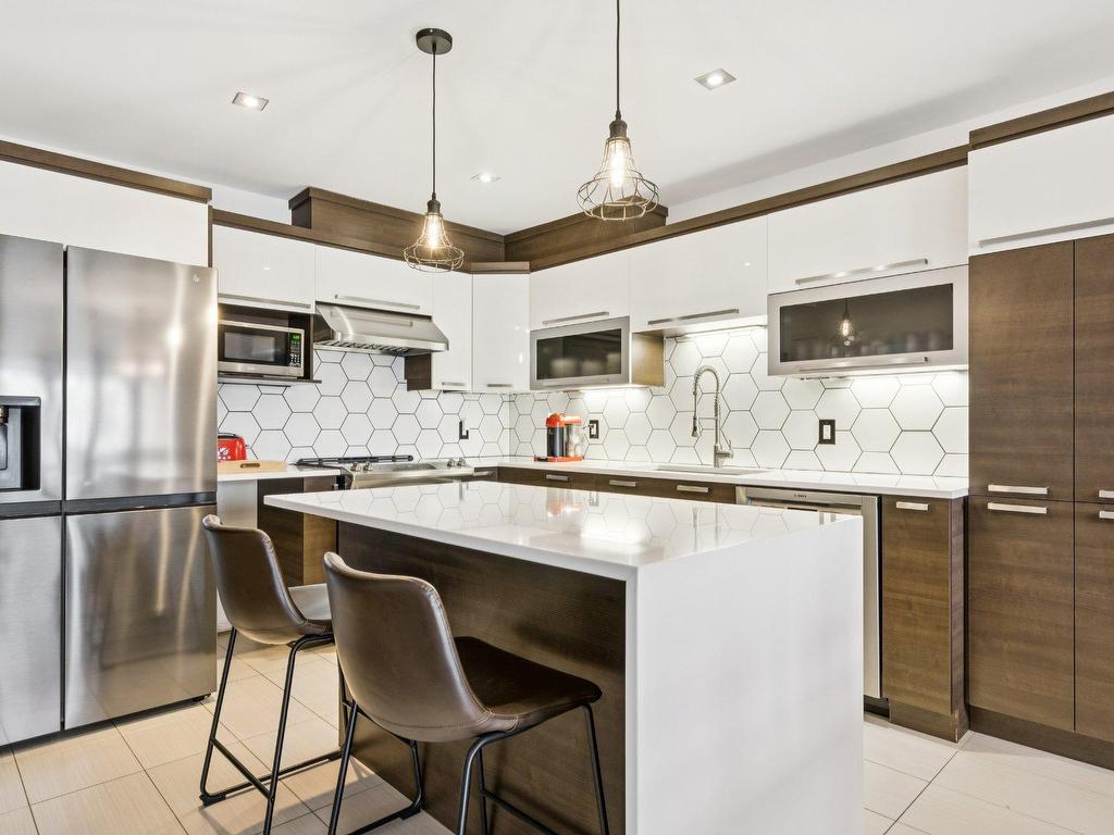 









2405


Rue Versailles

, 403,
Mascouche,




QC
J7K0L3

