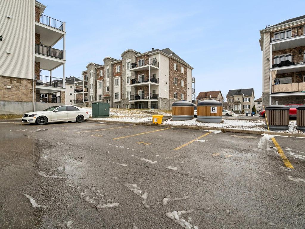 









2405


Rue Versailles

, 403,
Mascouche,




QC
J7K0L3

