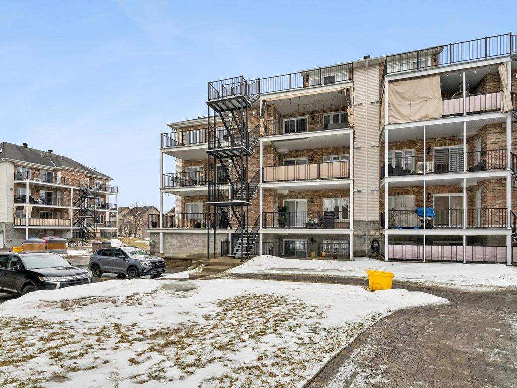 









2405


Rue Versailles

, 403,
Mascouche,




QC
J7K0L3

