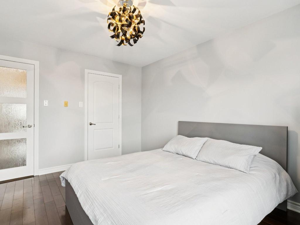 









2405


Rue Versailles

, 403,
Mascouche,




QC
J7K0L3

