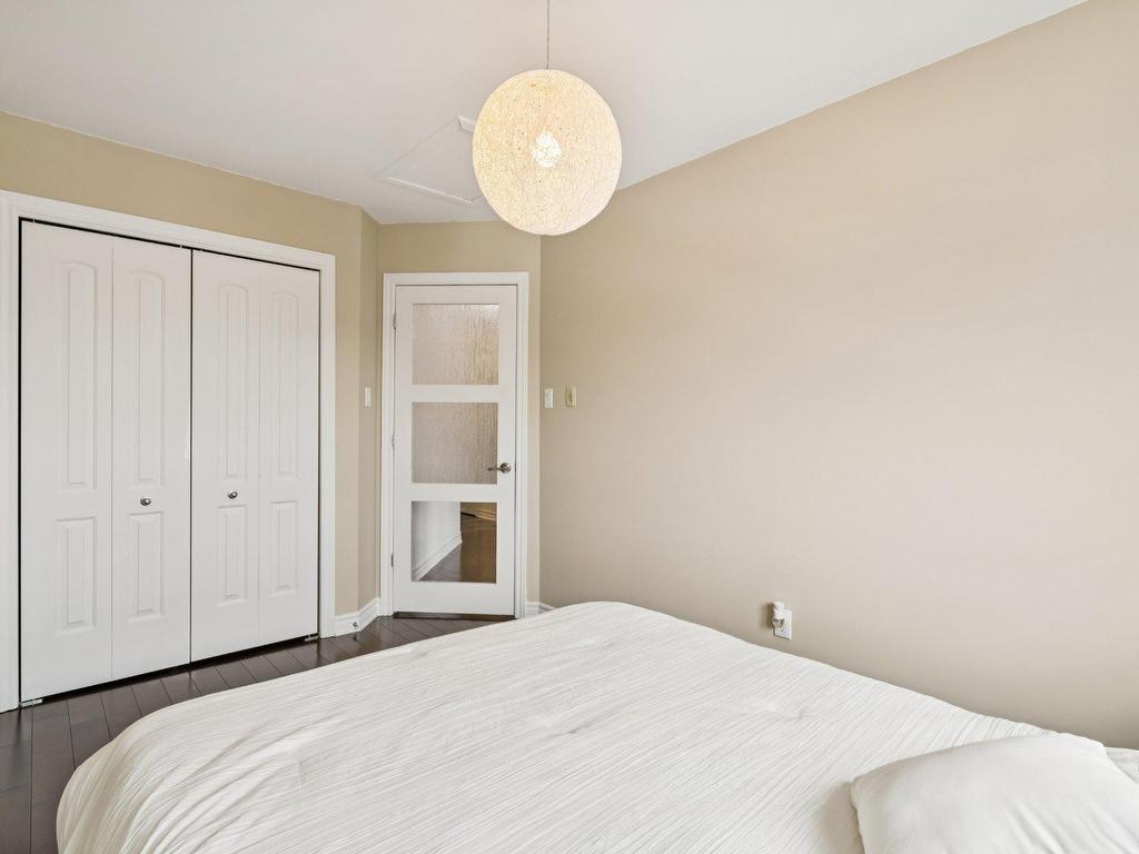 









2405


Rue Versailles

, 403,
Mascouche,




QC
J7K0L3

