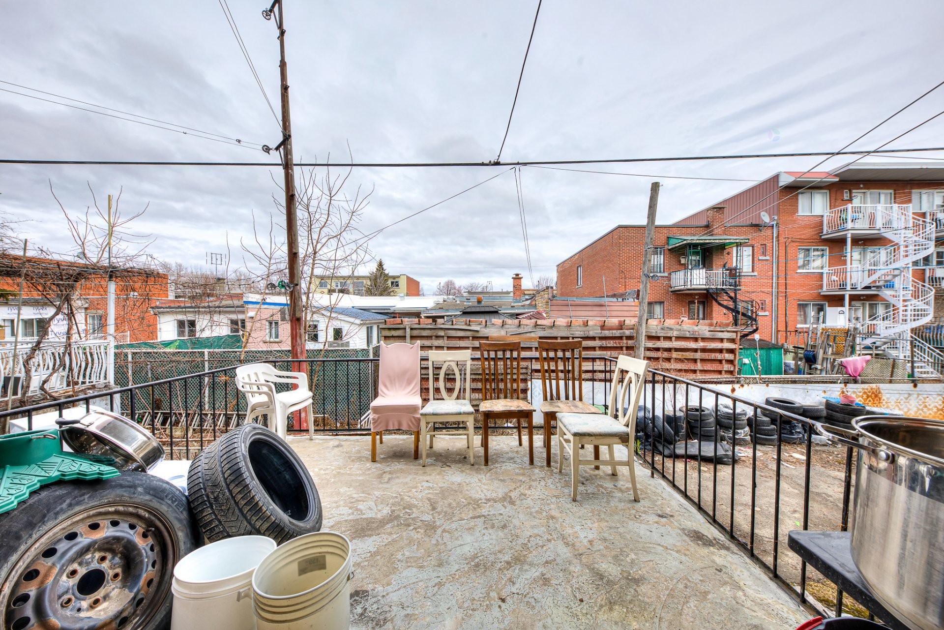 









7105


12e Avenue

, 3,
Montréal (Villeray/Saint-Michel/Parc-Extension),




QC
H2A2Y1

