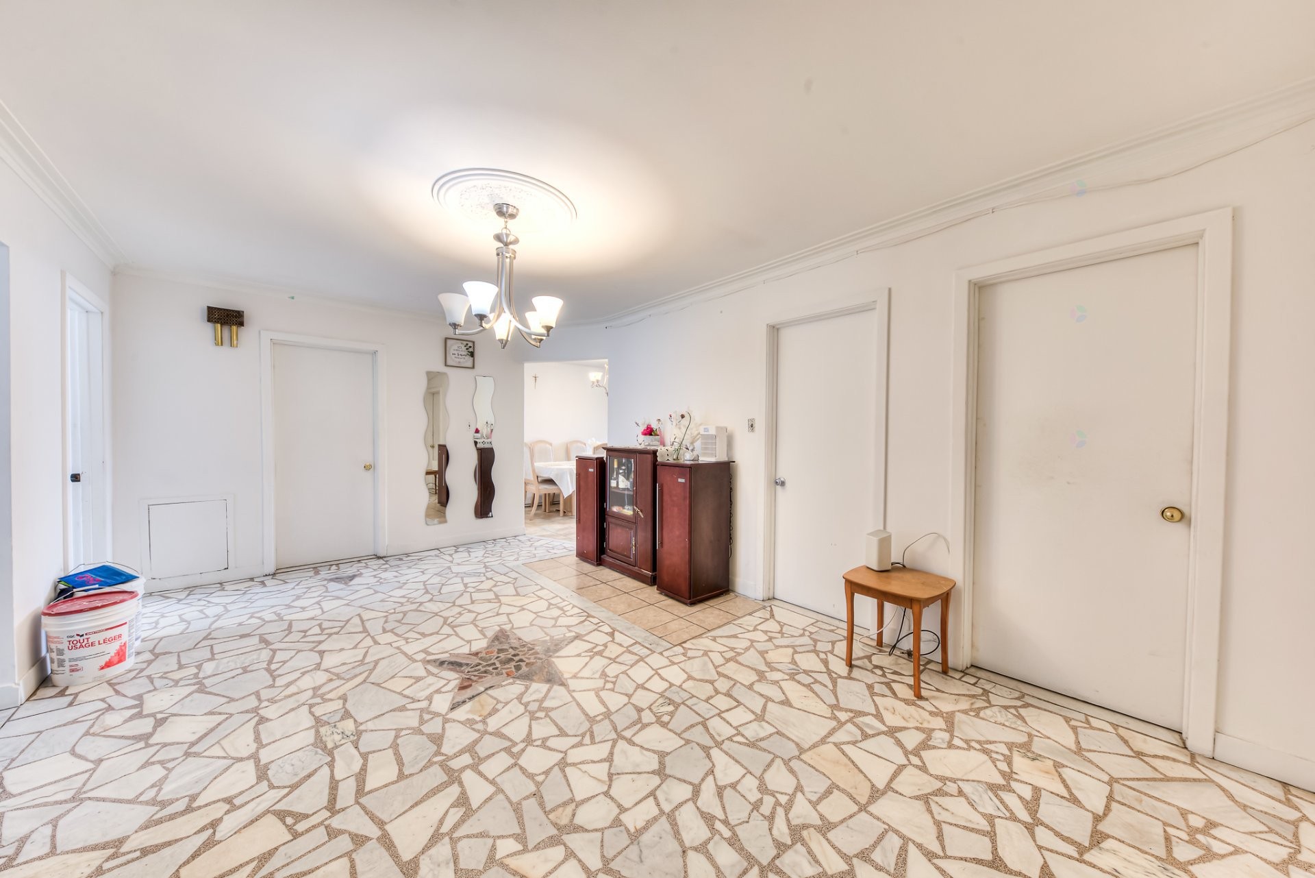 









7105


12e Avenue

, 3,
Montréal (Villeray/Saint-Michel/Parc-Extension),




QC
H2A2Y1

