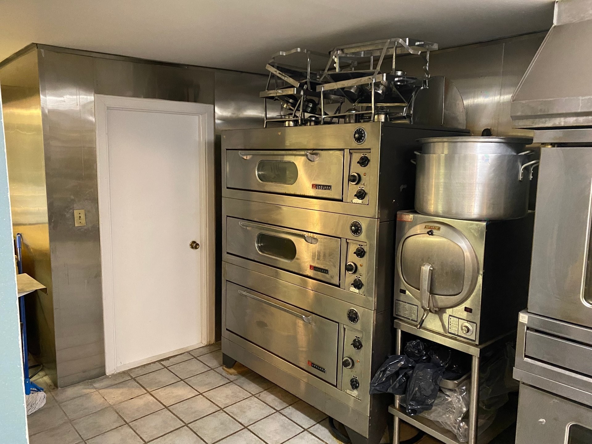 









10


Rue Napoléon

,
Sept-Îles,




QC
G4R3K4

