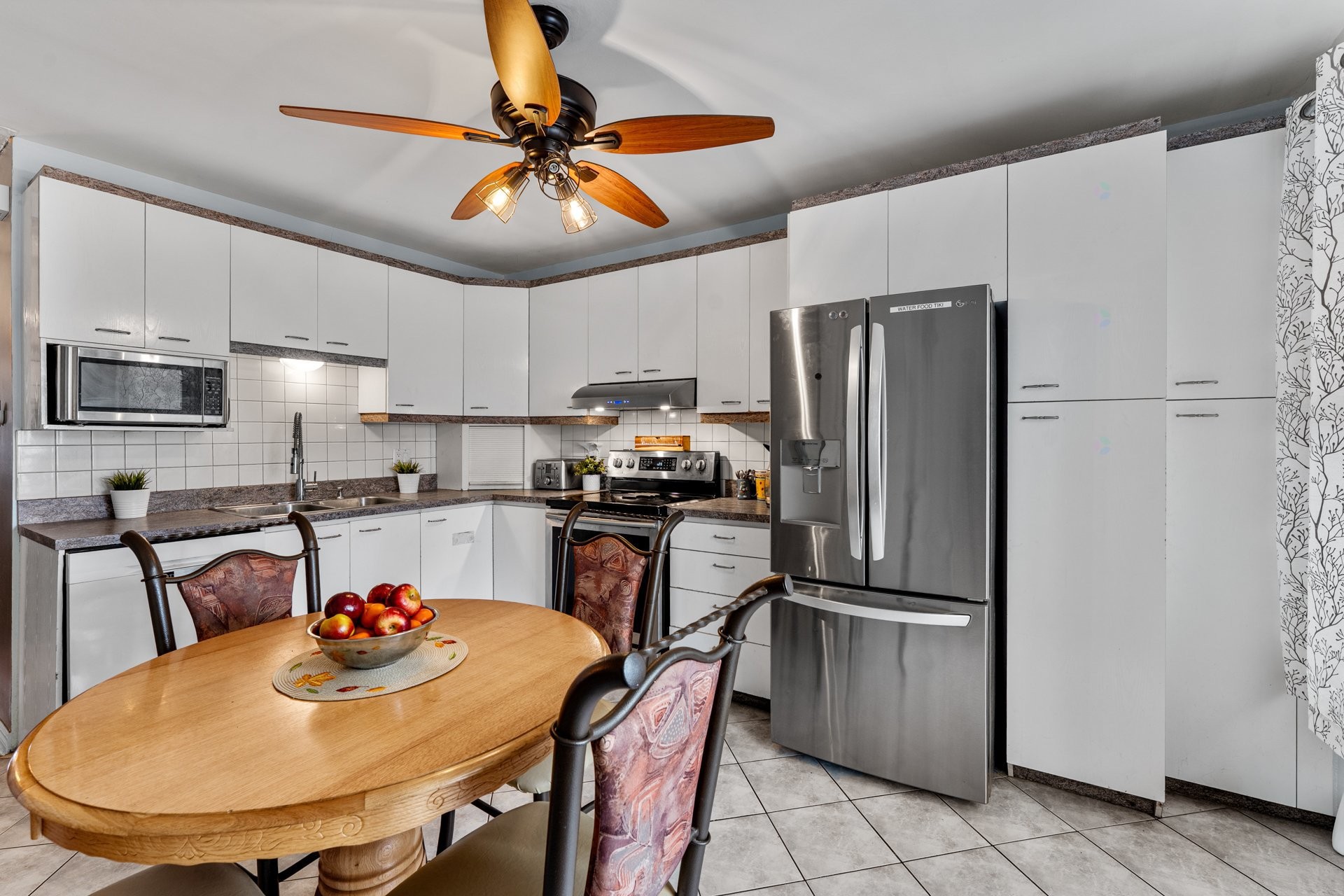 









2585


Boul. Lapointe

,
Montréal (Mercier/Hochelaga-Maisonneuve),




QC
H1L5L8

