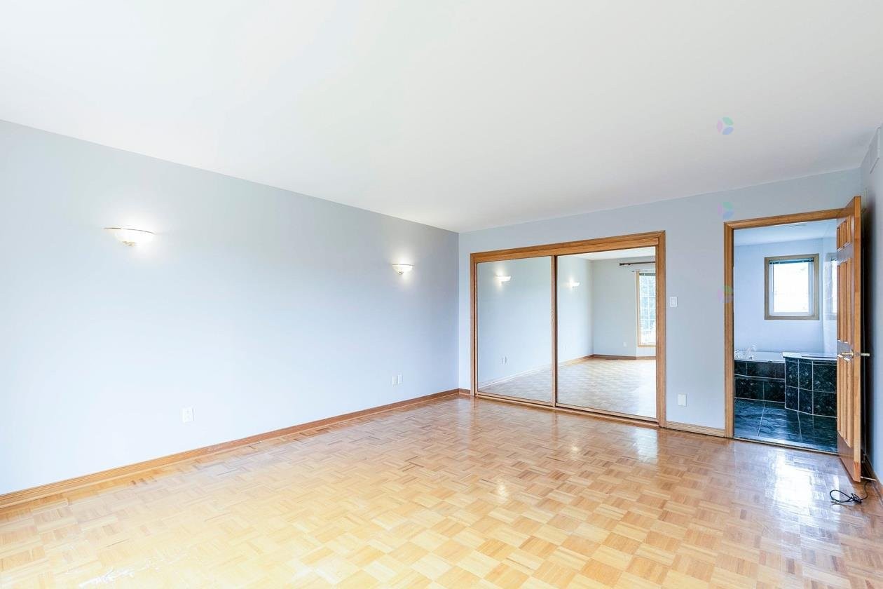 









28


Rue de la Caravelle

,
Kirkland,




QC
H9H4Z5

