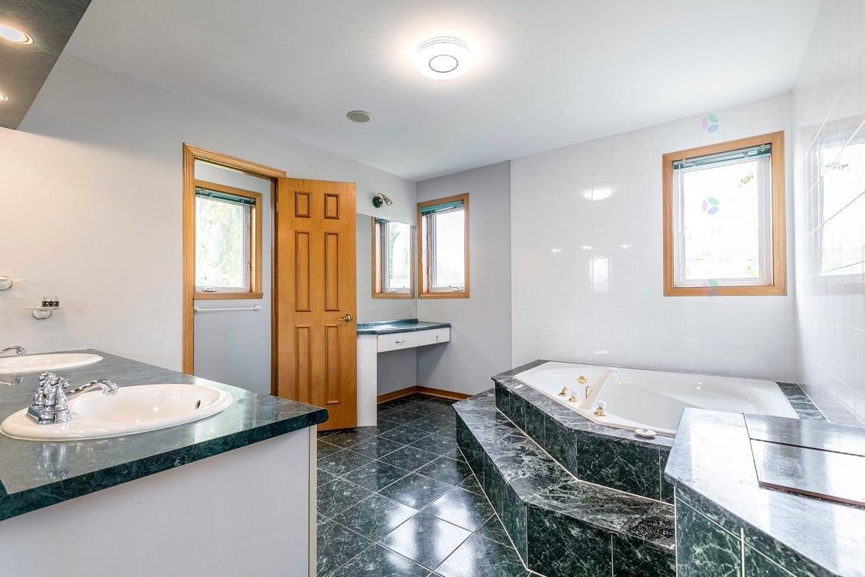 









28


Rue de la Caravelle

,
Kirkland,




QC
H9H4Z5

