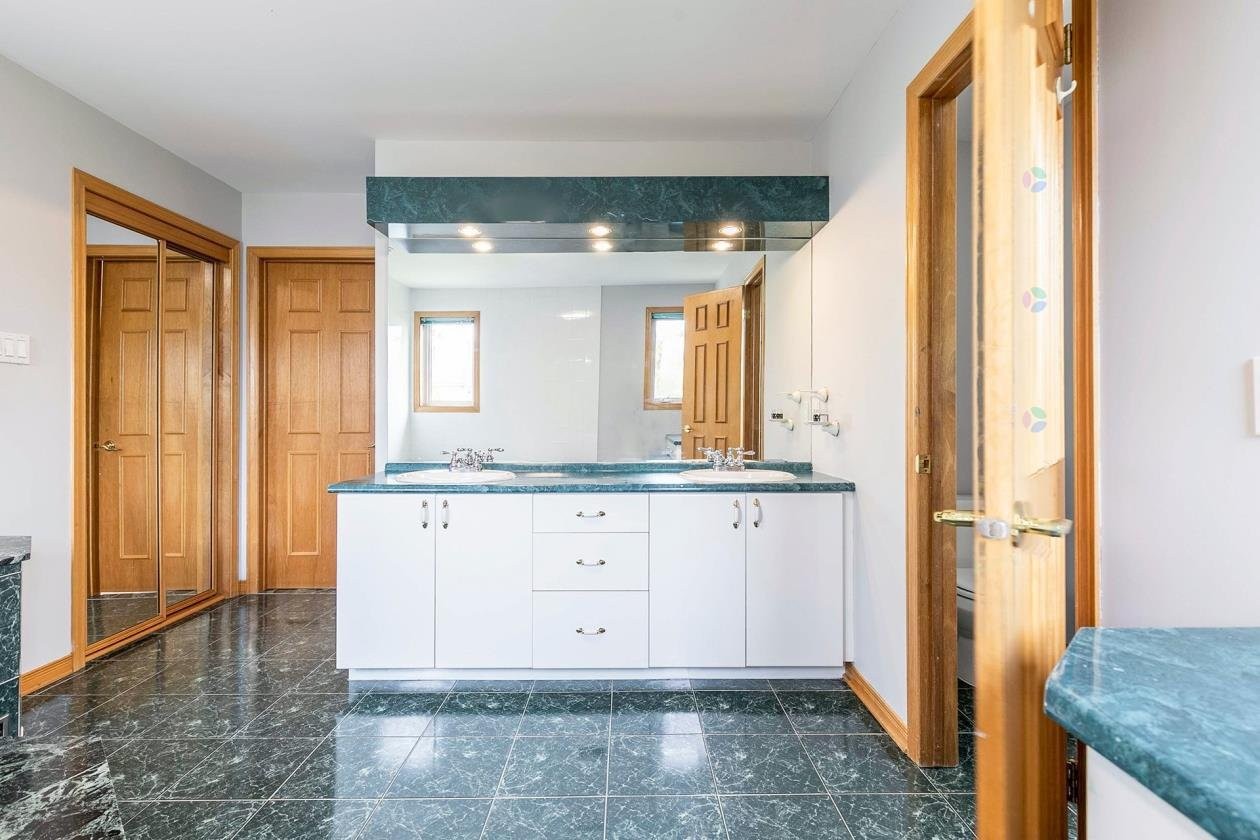 









28


Rue de la Caravelle

,
Kirkland,




QC
H9H4Z5

