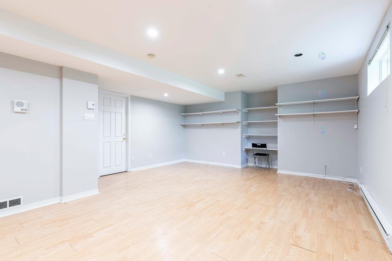 









28


Rue de la Caravelle

,
Kirkland,




QC
H9H4Z5

