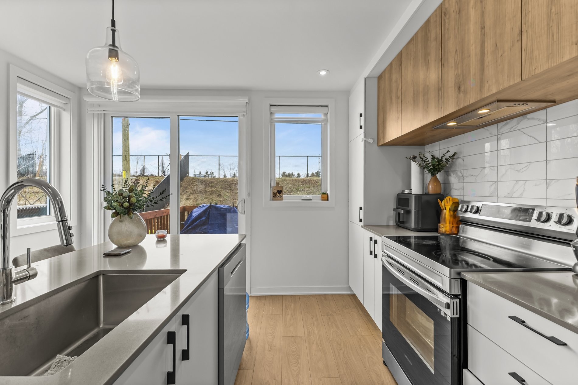 









459


Rue Francine

,
Saint-Joseph-du-Lac,




QC
J0N1M0

