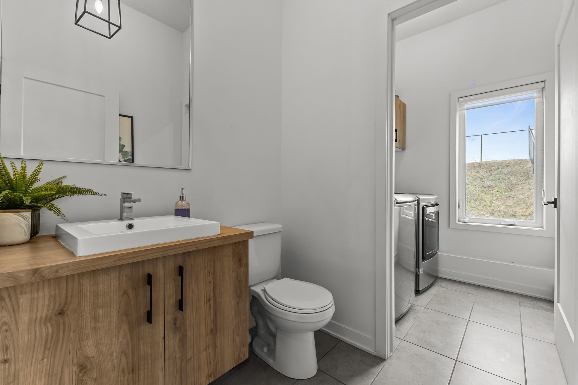 









459


Rue Francine

,
Saint-Joseph-du-Lac,




QC
J0N1M0

