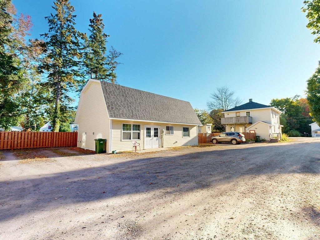 












1518/1520 Bridge Street

,
Kingston,




NS
B0P 1R0

