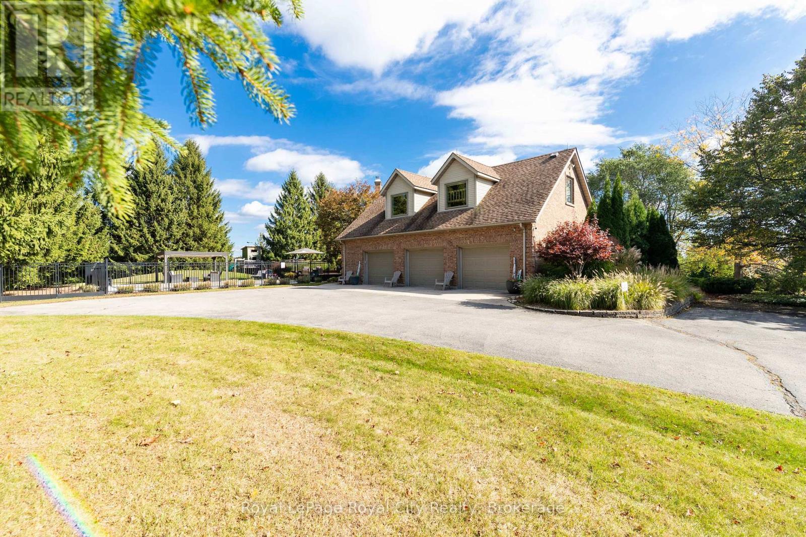 












20 FOX RUN DRIVE

,
Puslinch,




Ontario
N0B2J0

