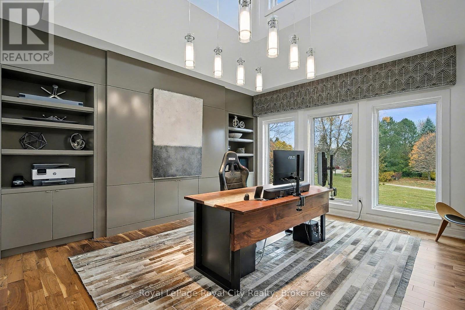 












20 FOX RUN DRIVE

,
Puslinch,




Ontario
N0B2J0

