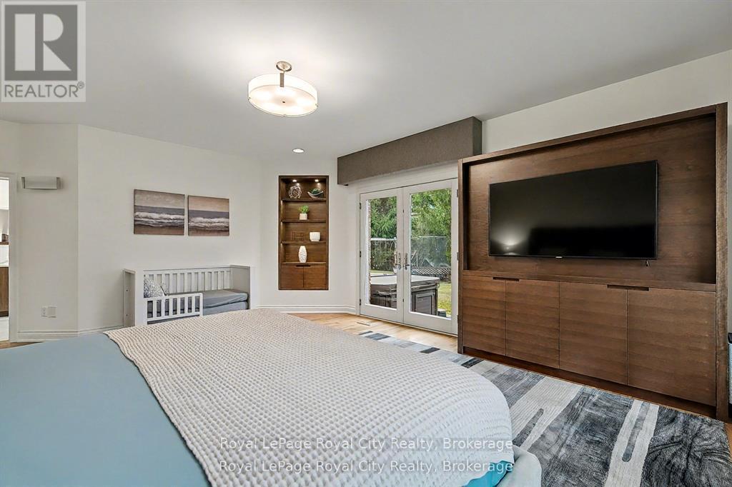 












20 FOX RUN DRIVE

,
Puslinch,




Ontario
N0B2J0

