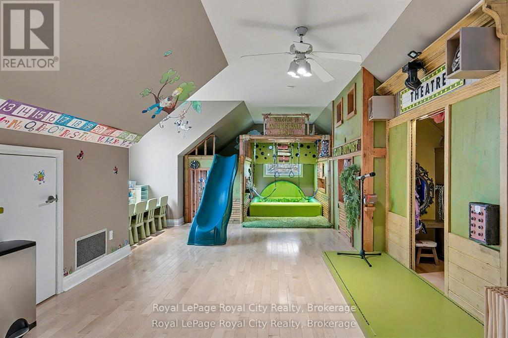 












20 FOX RUN DRIVE

,
Puslinch,




Ontario
N0B2J0

