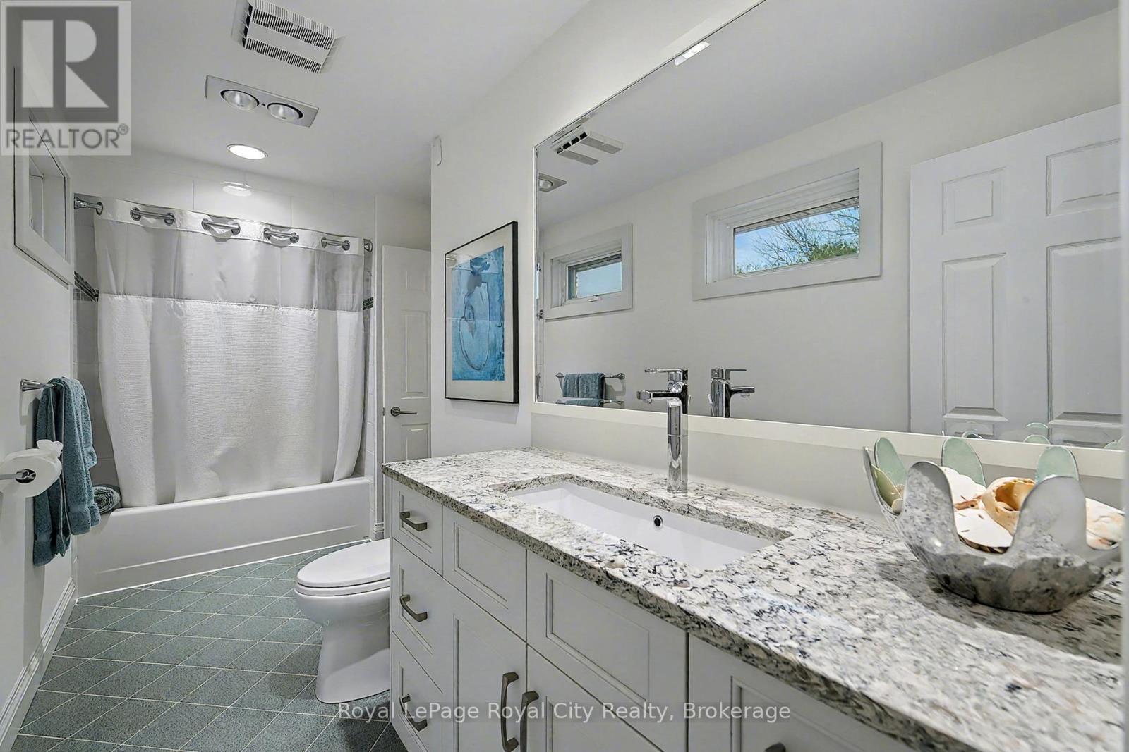 












20 FOX RUN DRIVE

,
Puslinch,




Ontario
N0B2J0

