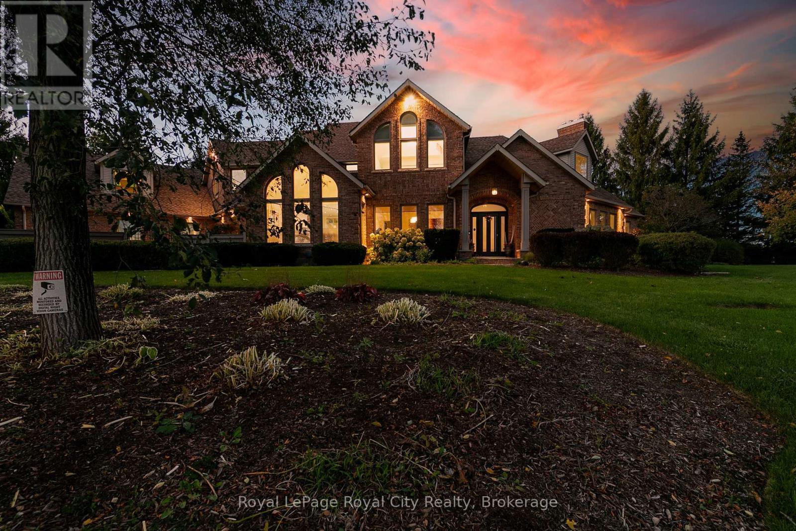 












20 FOX RUN DRIVE

,
Puslinch,




Ontario
N0B2J0

