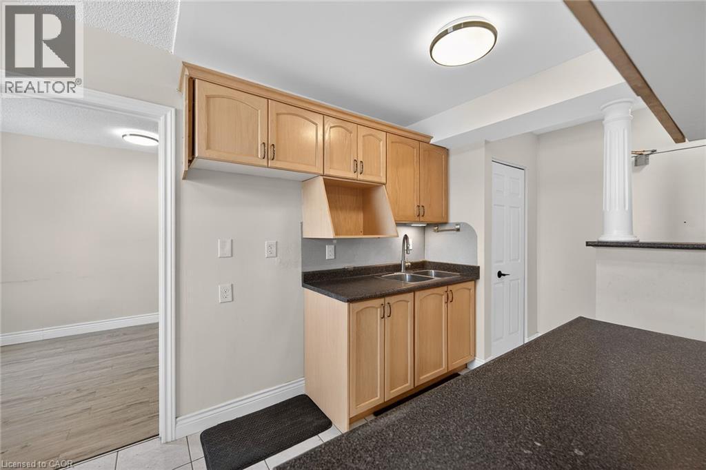 












851 QUEENSTON Road Unit# 204

,
Stoney Creek,




Ontario
L8G1B4

