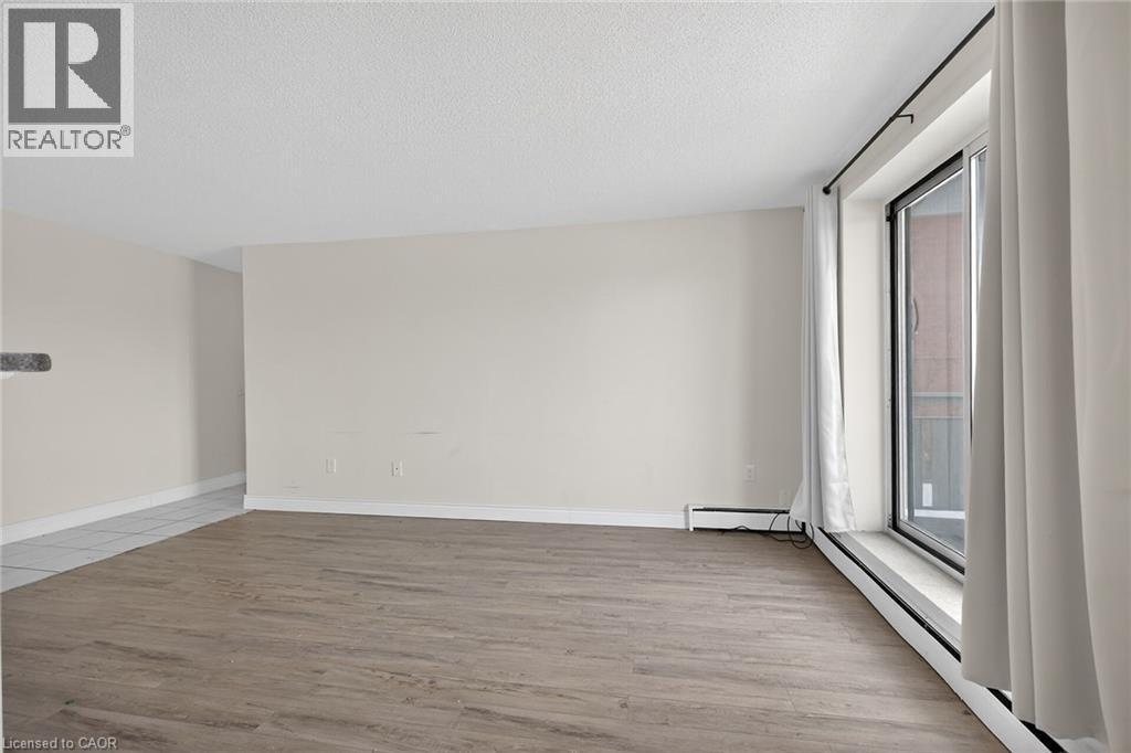 












851 QUEENSTON Road Unit# 204

,
Stoney Creek,




Ontario
L8G1B4

