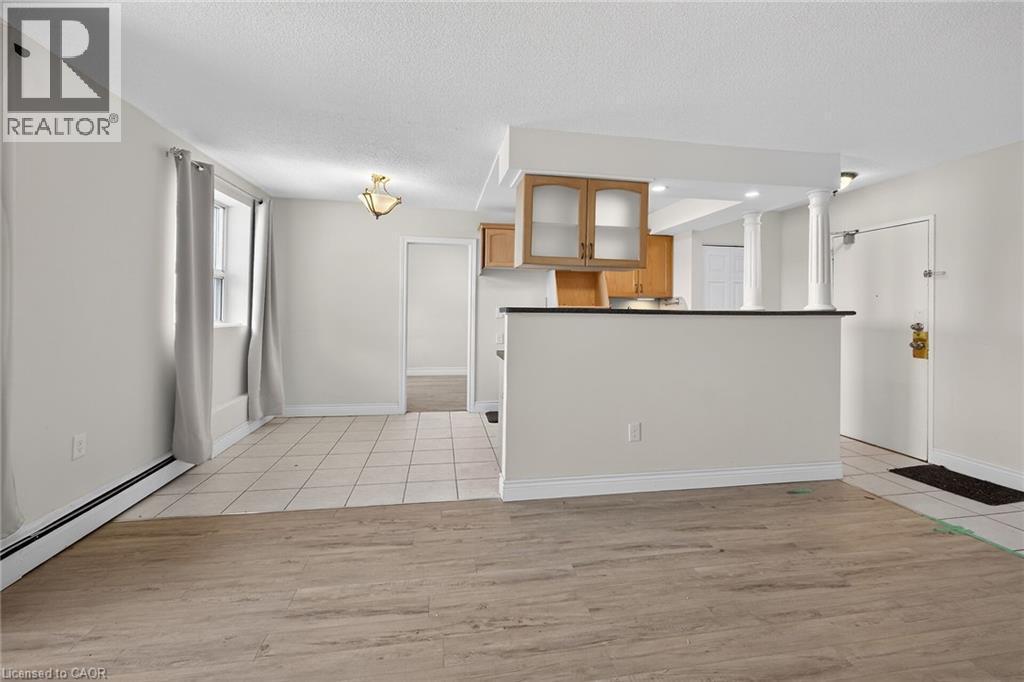 












851 QUEENSTON Road Unit# 204

,
Stoney Creek,




Ontario
L8G1B4

