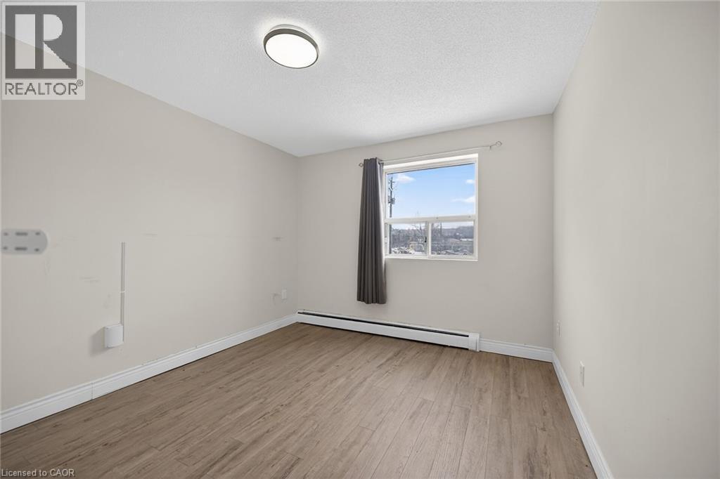 












851 QUEENSTON Road Unit# 204

,
Stoney Creek,




Ontario
L8G1B4

