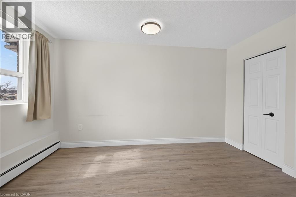 












851 QUEENSTON Road Unit# 204

,
Stoney Creek,




Ontario
L8G1B4


