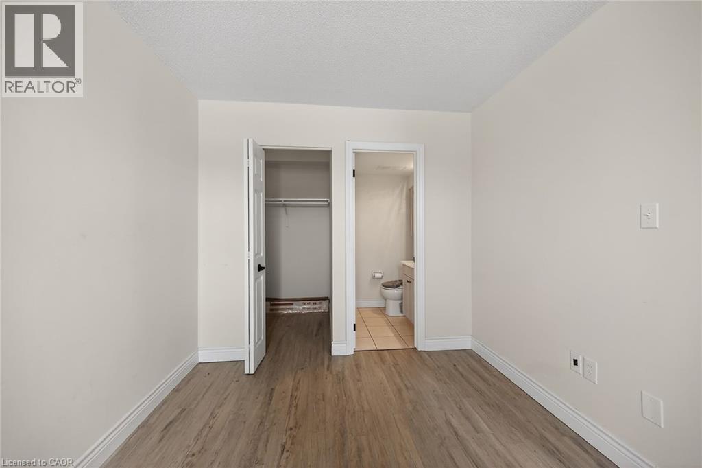 












851 QUEENSTON Road Unit# 204

,
Stoney Creek,




Ontario
L8G1B4

