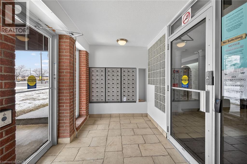 












851 QUEENSTON Road Unit# 204

,
Stoney Creek,




Ontario
L8G1B4

