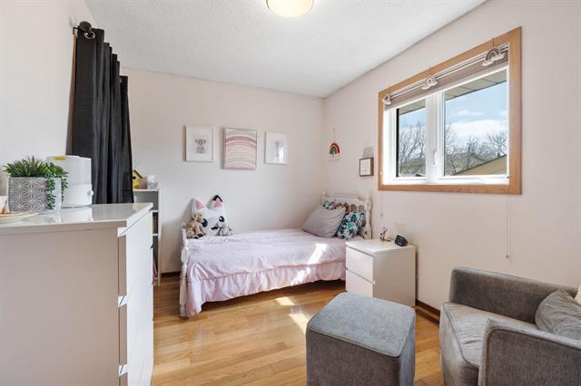 









341


Egesz

ST,
Winnipeg,




MB
R2R 2G9

