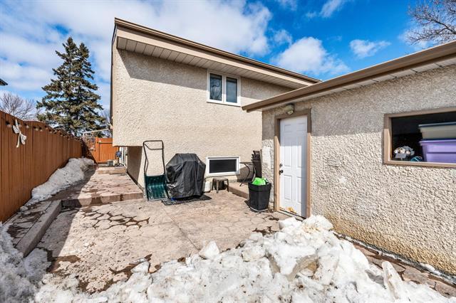 









341


Egesz

ST,
Winnipeg,




MB
R2R 2G9

