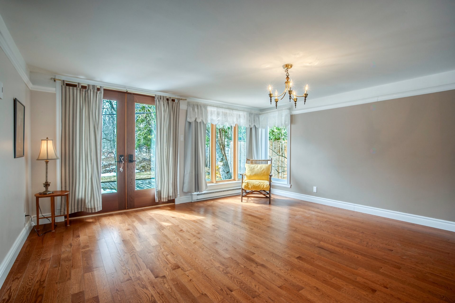 









2055


Rue du Sommet-Trinité

,
Saint-Bruno-de-Montarville,




QC
J3V6E3

